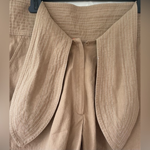 FP Free People tan One Viola slouchy tie front pleated shorts with pockets; 4 - Picture 3 of 9